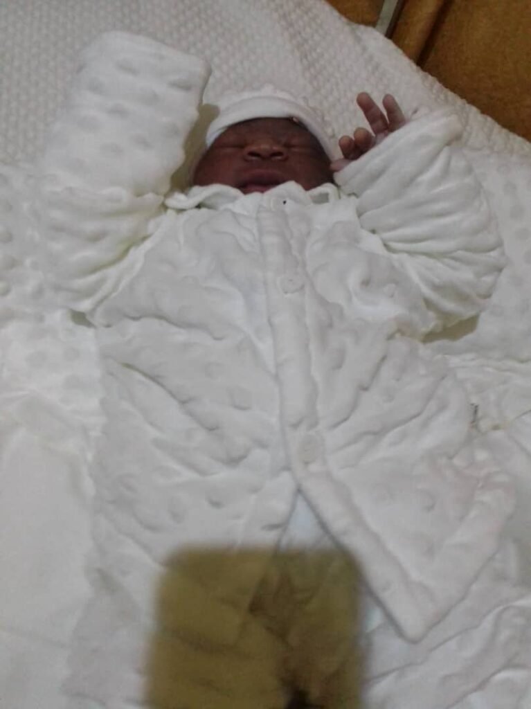 WhatsApp Image 2025-08-14 at 20.46.41 (1) - Copie